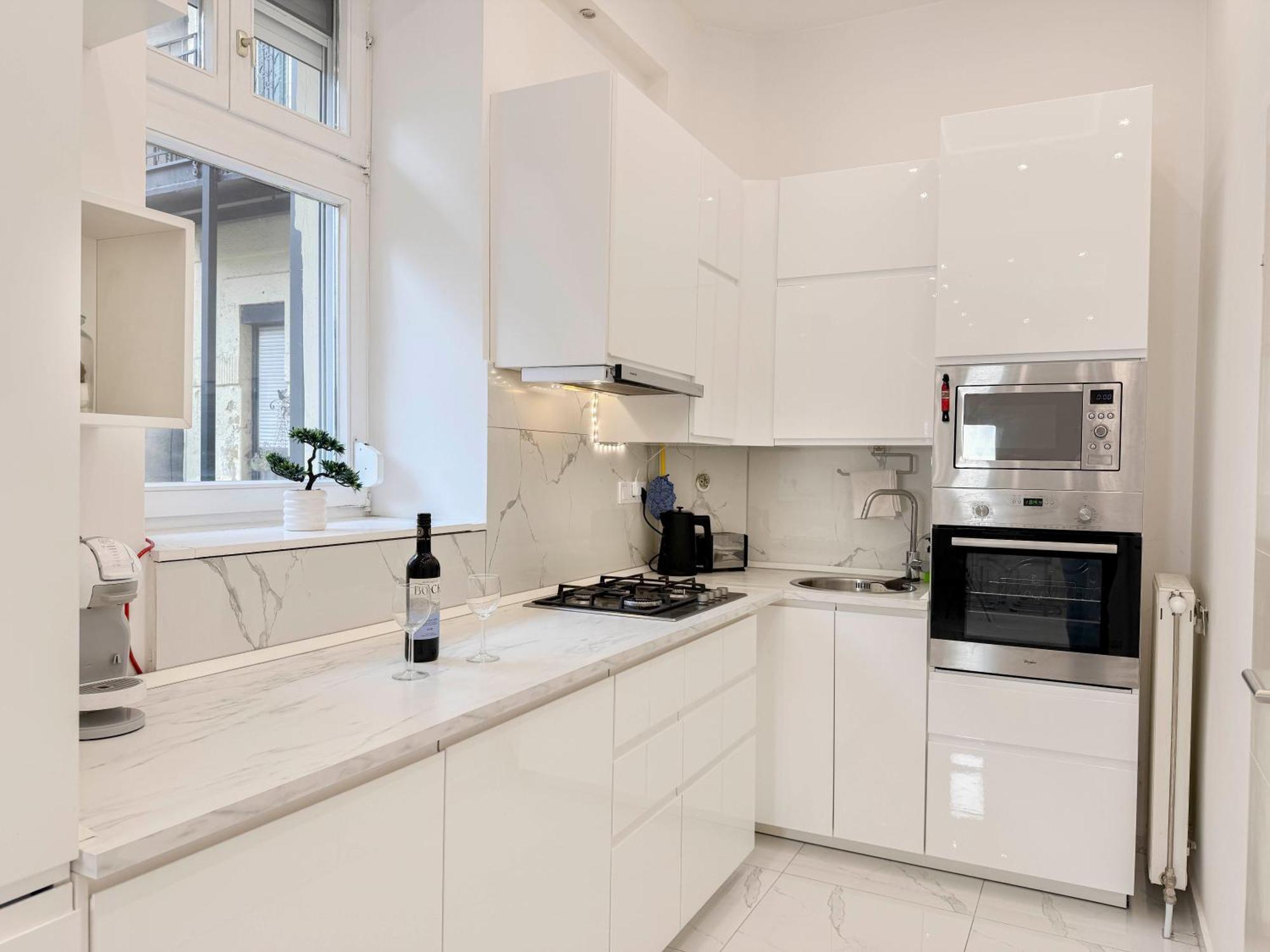 Izabellas Luxury Downtown Apartament