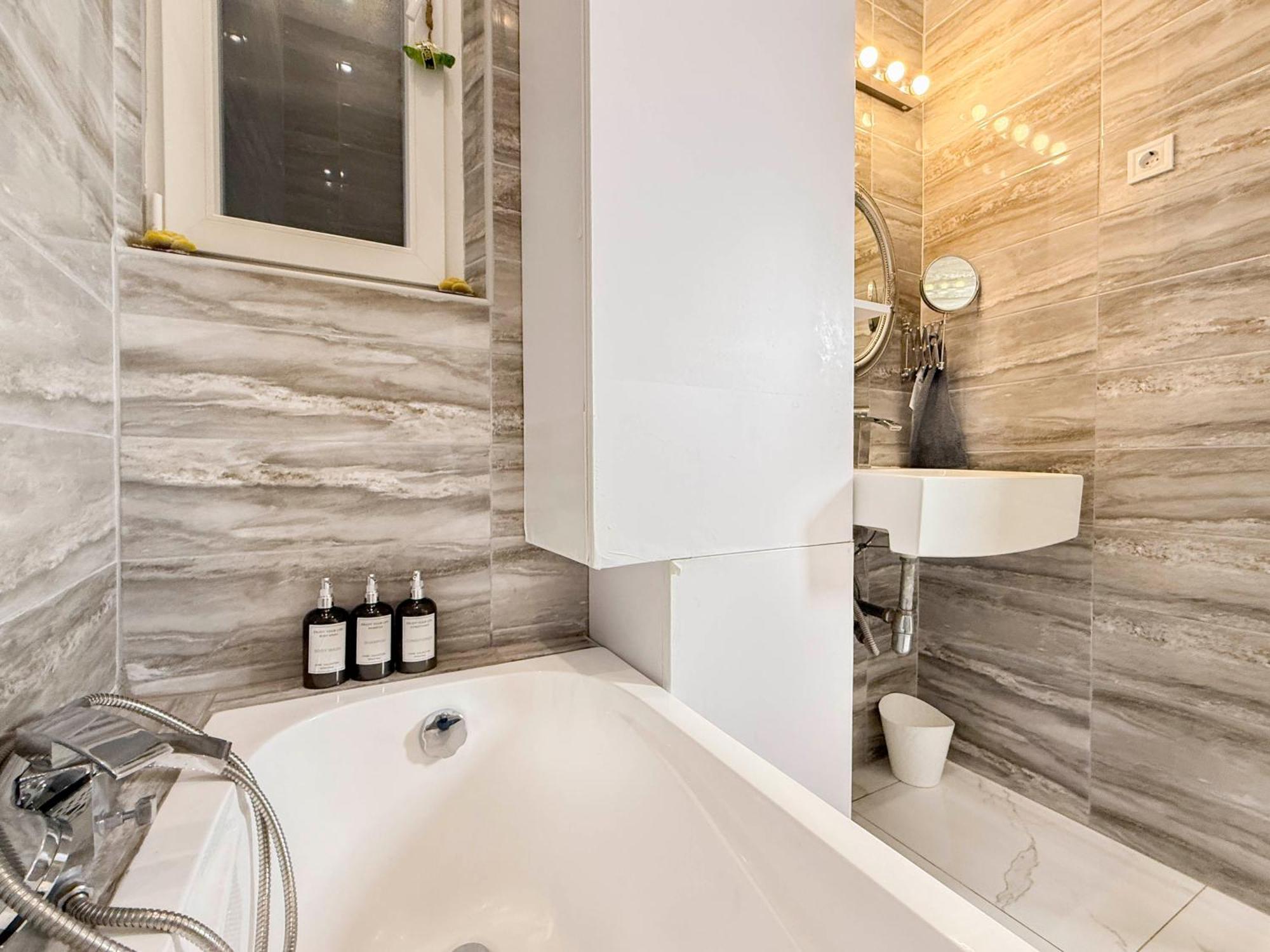 Izabellas Luxury Downtown Apartament